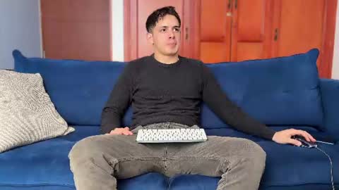 liam_enzho online show from July 16, 4:19 pm