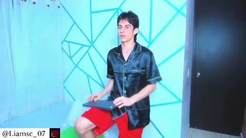 Liam scott77 online show from July 27, 3:12 am