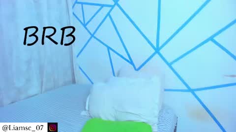 Liam scott77 online show from August 6, 2:32 am