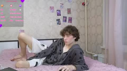 liam_wins online show from August 3, 7:21 pm