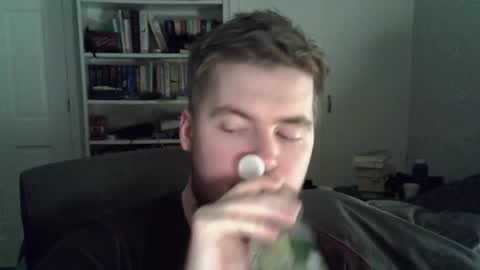 Liam Fox online show from April 16, 2:08 am