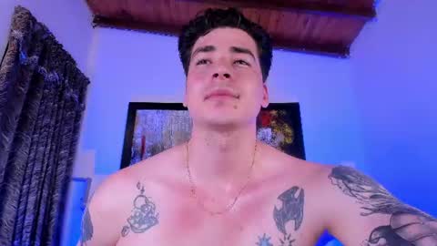 liamwyatt_ online show from July 30, 9:05 am