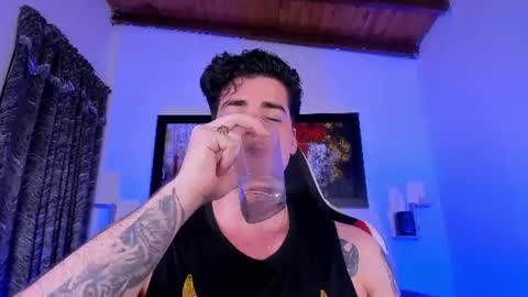 liamwyatt_ online show from July 31, 3:35 am