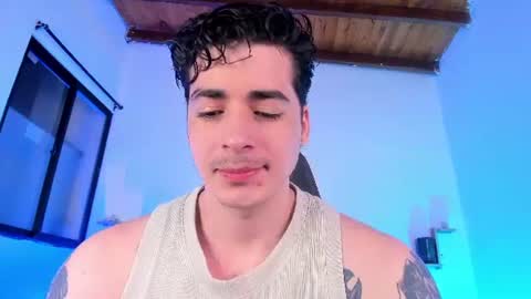 liamwyatt_ online show from August 14, 9:24 am