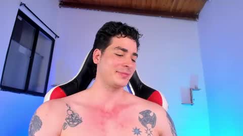 liamwyatt_ online show from August 15, 11:14 am