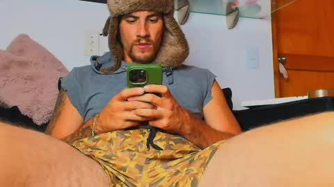 Lian Oconner online show from June 6, 1:55 am