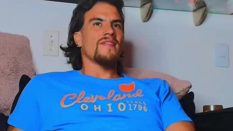 Lian Oconner online show from June 9, 7:26 am