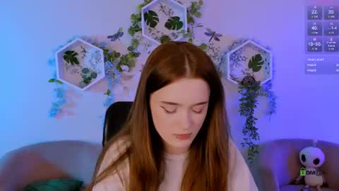 Little Liana  online show from August 11, 9:39 pm