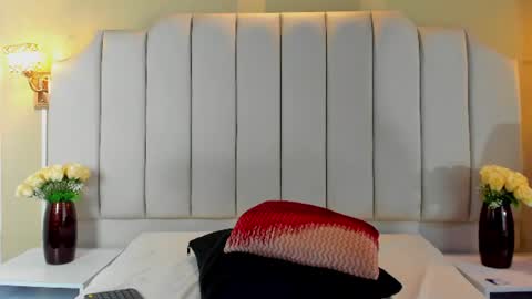 lianferrer_ online show from August 11, 12:40 pm