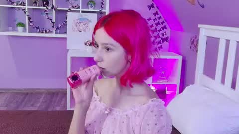 Lian online show from August 2, 7:59 am