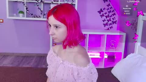 Lian online show from August 2, 10:22 am