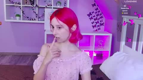 Lian online show from August 2, 11:28 am
