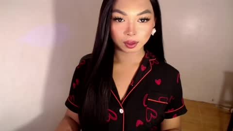 CALL ME LIANNA online show from August 3, 7:10 pm