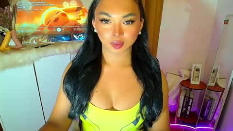 CALL ME LIANNA online show from August 8, 8:03 am