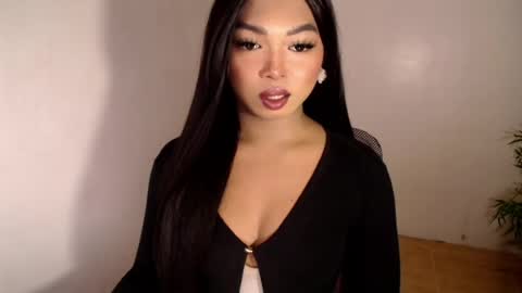 CALL ME LIANNA online show from August 11, 8:22 pm