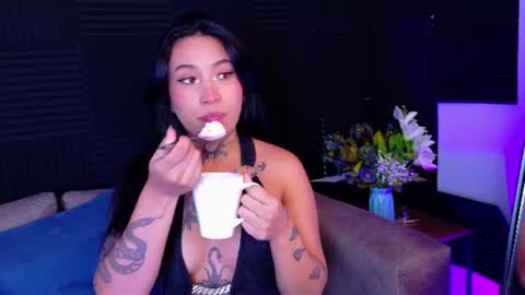 Lissy online show from August 27, 7:55 pm