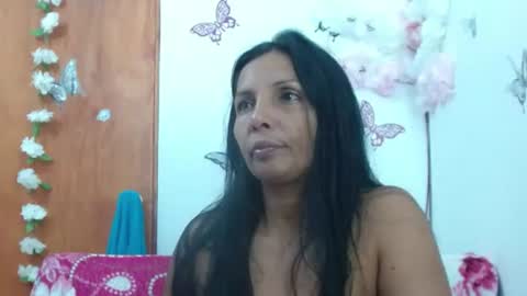 libelula_clark online show from June 11, 10:05 pm