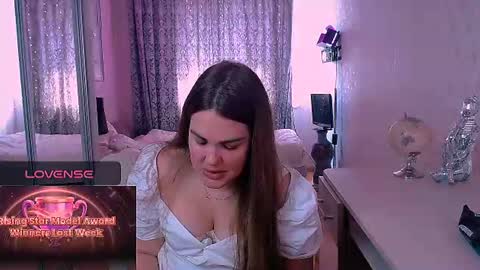 libra_mia online show from July 16, 8:48 am