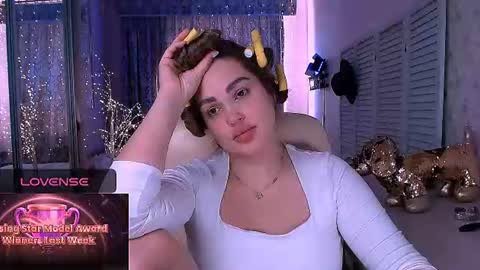 libra_mia online show from August 14, 6:39 am
