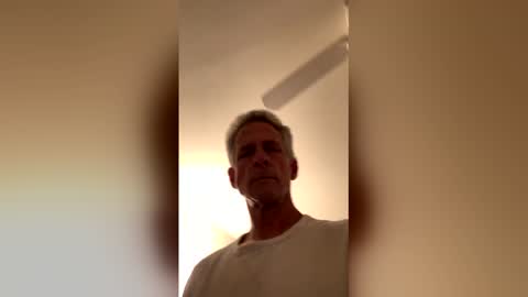 lickerboy721367 online show from May 4, 1:56 pm