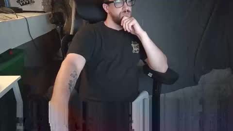 lickucleanb online show from June 9, 5:03 am