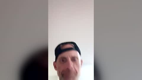 lickurlips6983 online show from July 12, 3:02 am