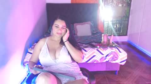 Isa online show from July 22, 1:52 am