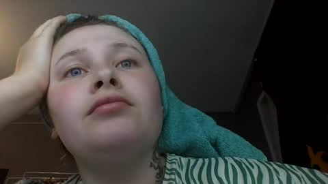 light_lunaa online show from June 13, 5:43 pm