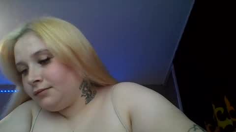 light_lunaa online show from July 7, 6:12 pm