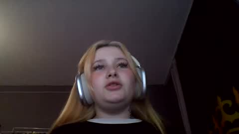 light_lunaa online show from July 15, 5:14 pm