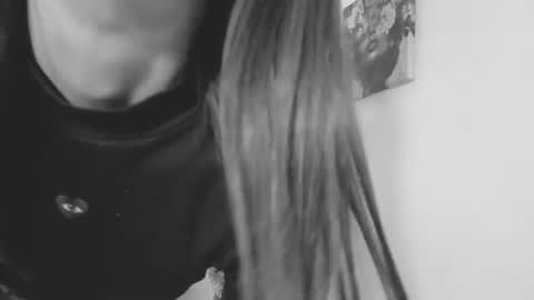 liiaa online show from July 31, 4:34 pm