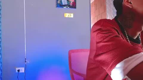 Daniel online show from August 1, 8:59 pm