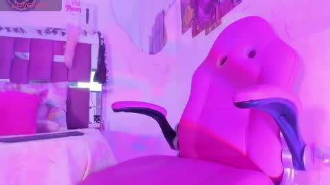 lilith online show from June 9, 11:22 pm