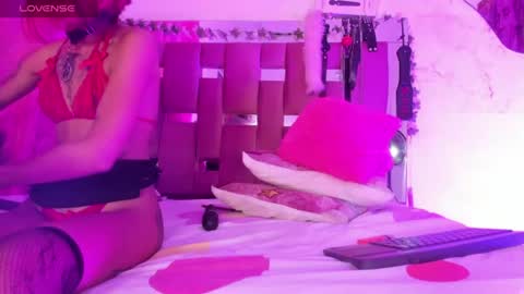 lilith online show from June 19, 12:32 am