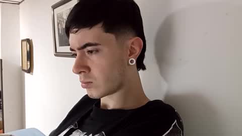 liio____ online show from May 11, 6:43 pm