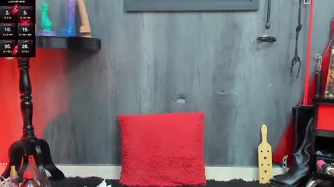 Nini - online show from August 12, 1:24 pm