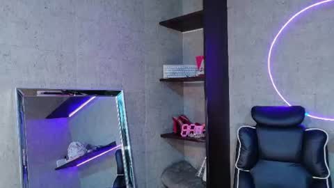 liizzymoon online show from August 8, 10:04 am