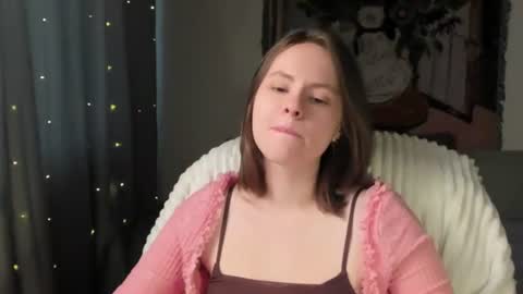 likamil0ika online show from August 15, 3:05 pm
