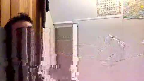 likewhatchasee online show from May 5, 10:33 pm