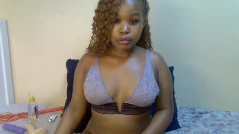 lil__cupcake online show from August 14, 7:06 pm