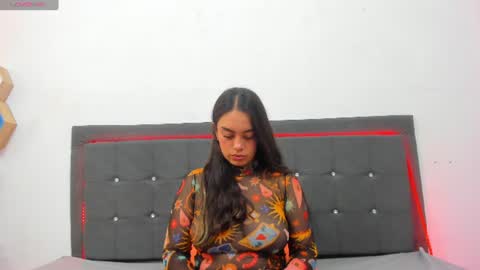Lil Auroa  online show from August 5, 5:55 pm