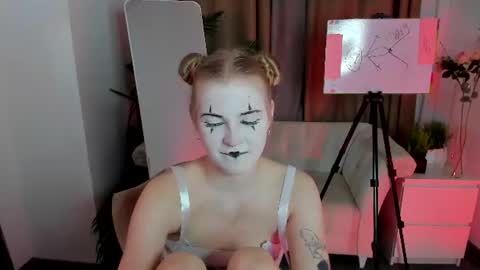 Erica online show from August 2, 6:04 pm