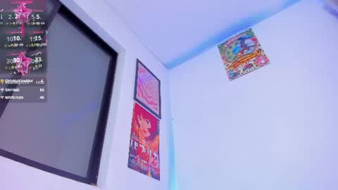 lil_hanna18 online show from August 11, 8:27 am
