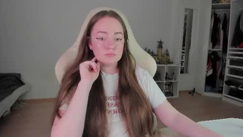 Lil 3 online show from July 12, 7:42 pm