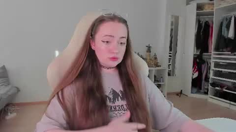 Lil 3 online show from July 19, 3:47 pm