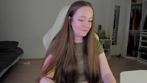 Lil 3 online show from August 8, 10:43 pm