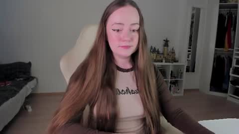 Lil 3 online show from September 6, 12:44 pm
