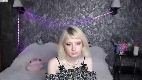 lil lolly67 online show from July 27, 12:05 am