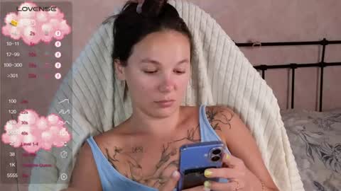 little moon online show from August 6, 2:05 pm