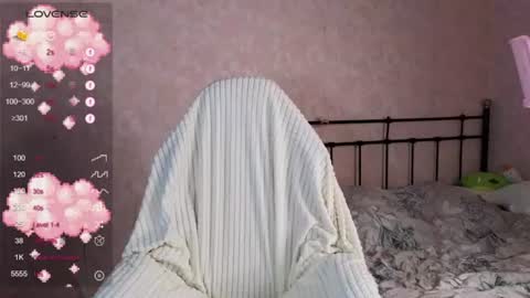 little moon online show from August 6, 3:11 pm